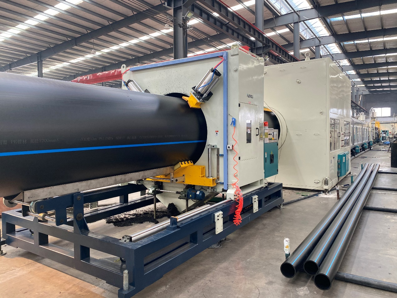 Malaking Sukat na Polyethylene Pipeï¼ˆPEï¼‰Extrusion Equipment
